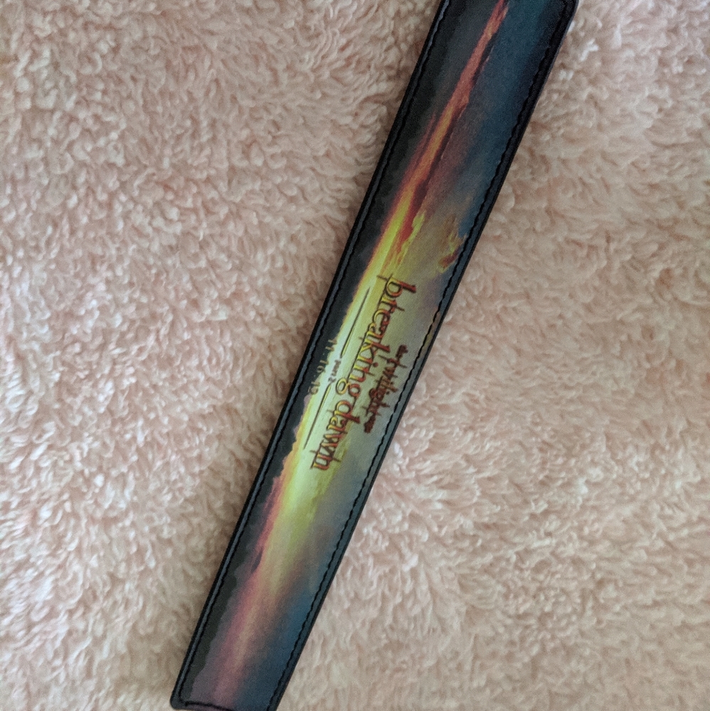 Twilight breaking dawn part 2 slap bracelet